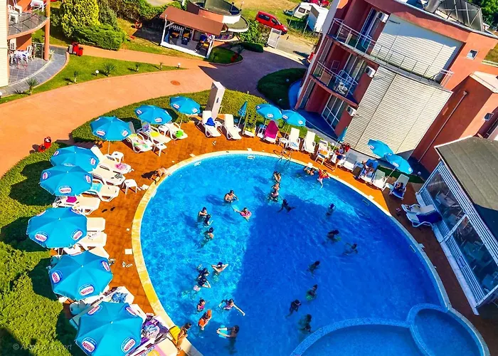 Arapya Resort Hotel *